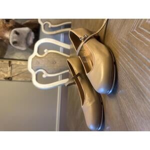 Bloch Tan Leather Mary Jane Tap Shoes - Size 7